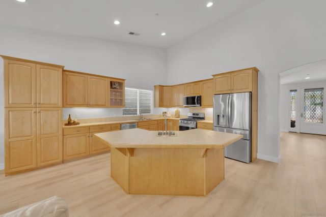10155 Conejo Lane, Santee, CA 92071