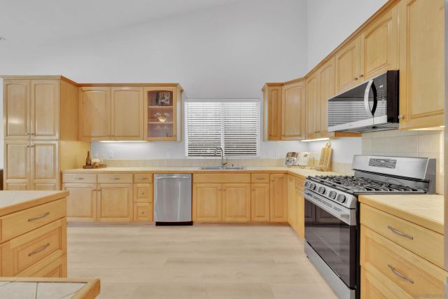 10155 Conejo Lane, Santee, CA 92071