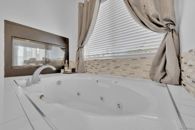 10155 Conejo Lane, Santee, CA 92071