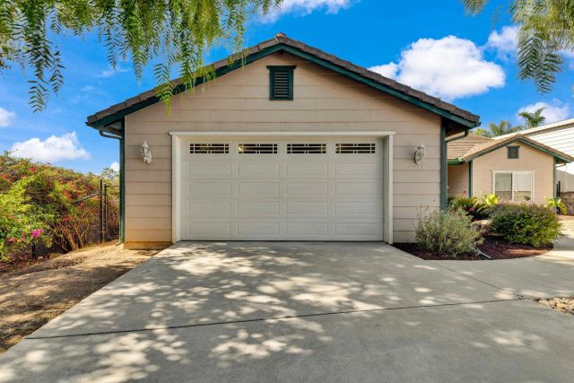 10155 Conejo Lane, Santee, CA 92071