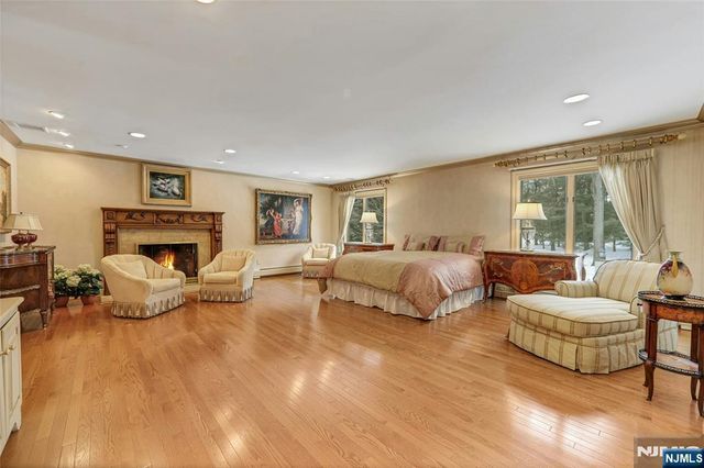 510 Hampton Hill Road, Franklin Lakes, NJ 07417