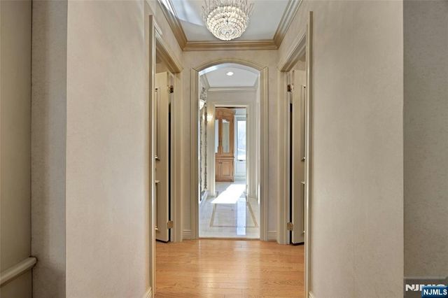 510 Hampton Hill Road, Franklin Lakes, NJ 07417