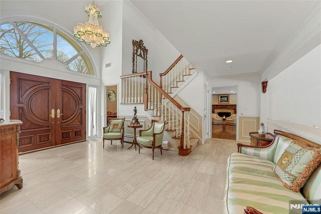 510 Hampton Hill Road, Franklin Lakes, NJ 07417