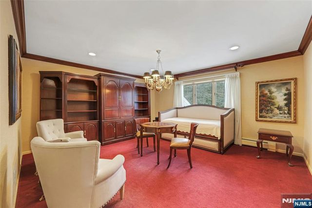 510 Hampton Hill Road, Franklin Lakes, NJ 07417