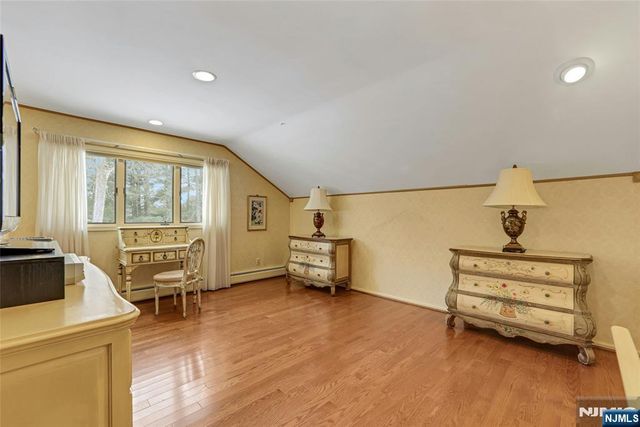 510 Hampton Hill Road, Franklin Lakes, NJ 07417