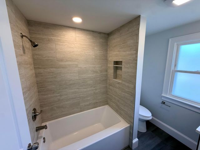 512 E Woodrow Avenue, Columbus, OH 43207