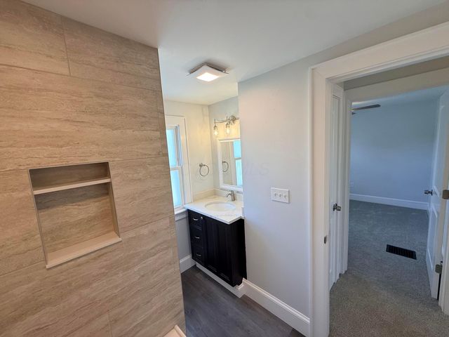 512 E Woodrow Avenue, Columbus, OH 43207