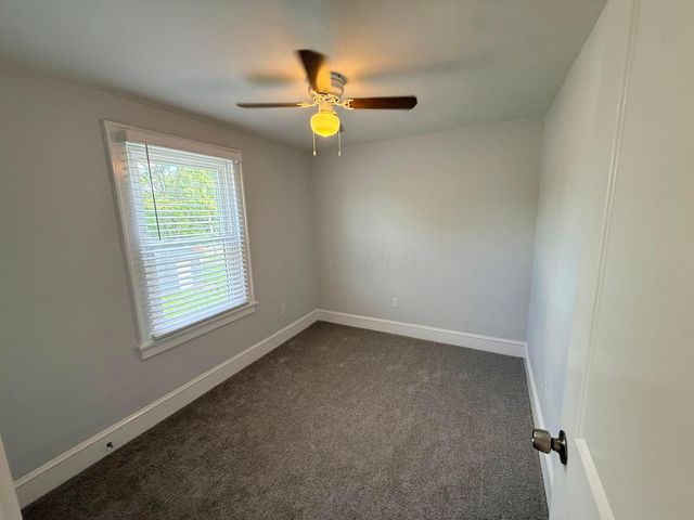 512 E Woodrow Avenue, Columbus, OH 43207