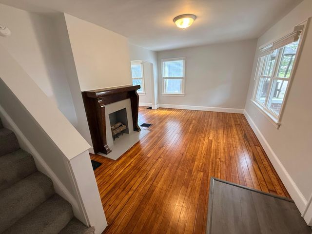 512 E Woodrow Avenue, Columbus, OH 43207