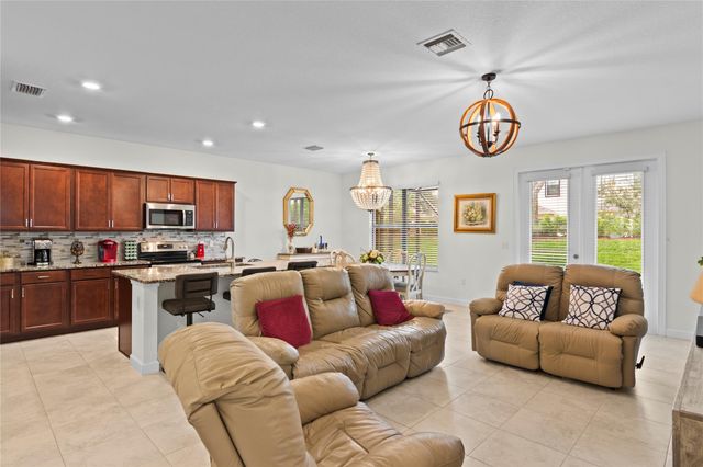 10029 W Verona Cir, Vero Beach, FL 32966