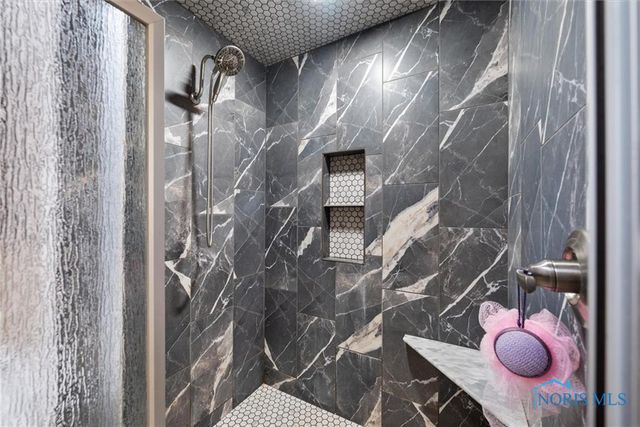2015 King Road, Toledo, OH 43617