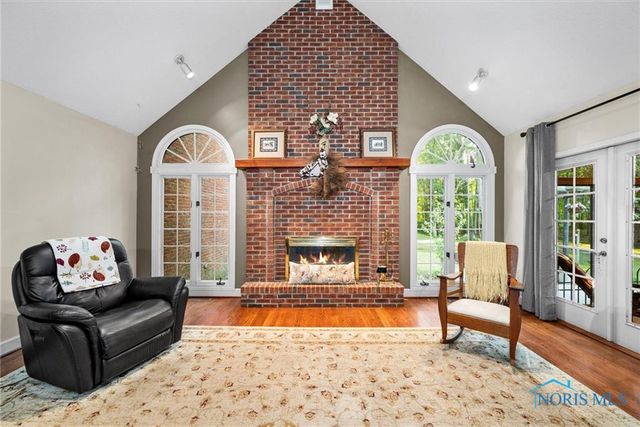 2015 King Road, Toledo, OH 43617