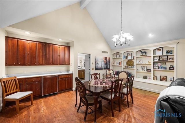 2015 King Road, Toledo, OH 43617