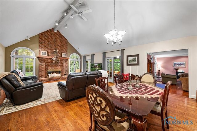 2015 King Road, Toledo, OH 43617