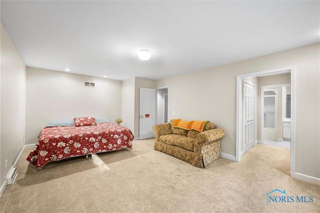 2015 King Road, Toledo, OH 43617