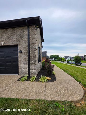 12705 Valley Pine Dr, Louisville, KY 40299