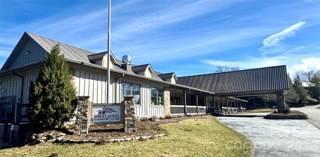 302 Eagles Nest Court S, Mars Hill, NC 28754