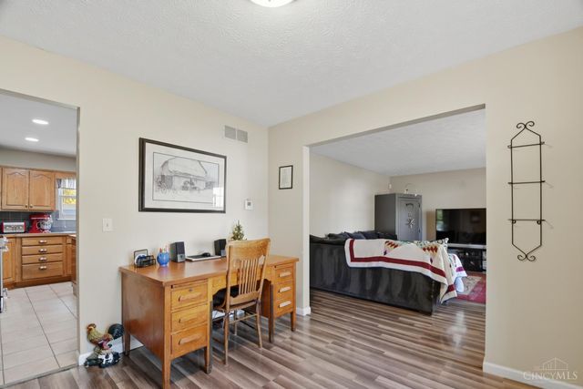 2061 Edinburg Lane, Fairfield, OH 45014