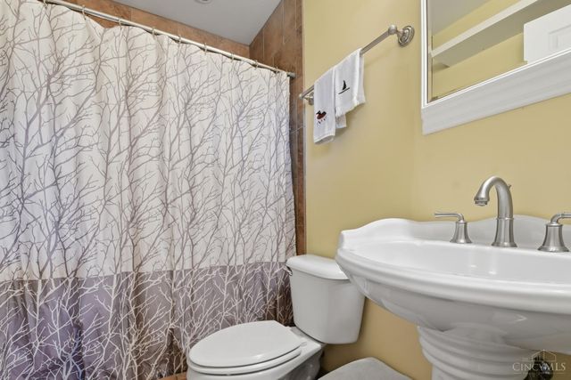 2061 Edinburg Lane, Fairfield, OH 45014