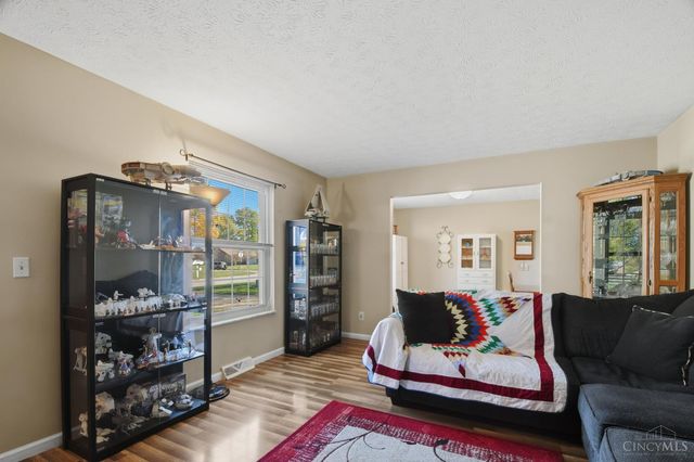 2061 Edinburg Lane, Fairfield, OH 45014