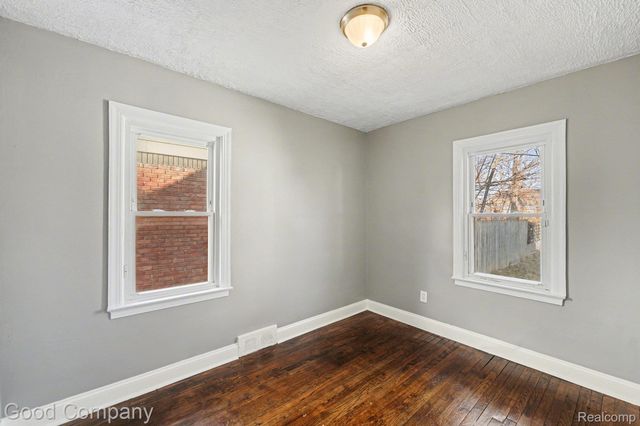 13538 Penrod Street, Detroit, MI 48223