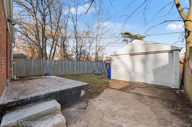 13538 Penrod Street, Detroit, MI 48223