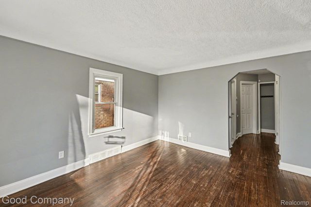 13538 Penrod Street, Detroit, MI 48223