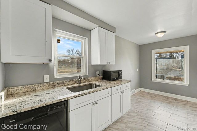 13538 Penrod Street, Detroit, MI 48223