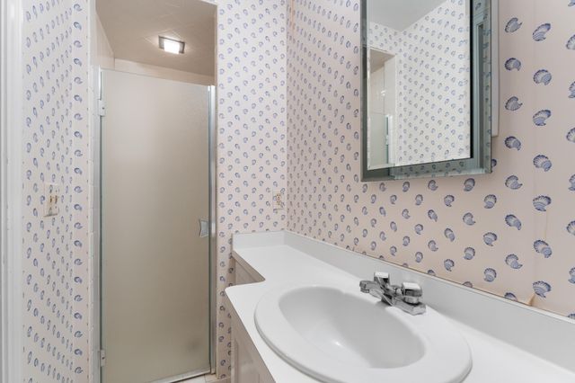 1429 20th Street SW, Rochester, MN 55902