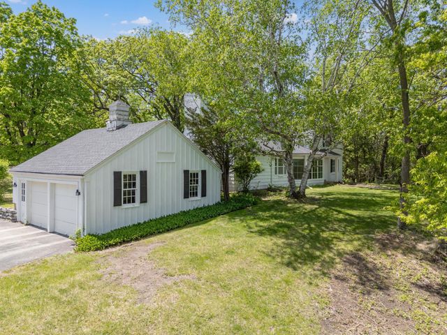 1429 20th Street SW, Rochester, MN 55902