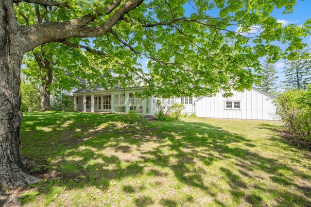 1429 20th Street SW, Rochester, MN 55902