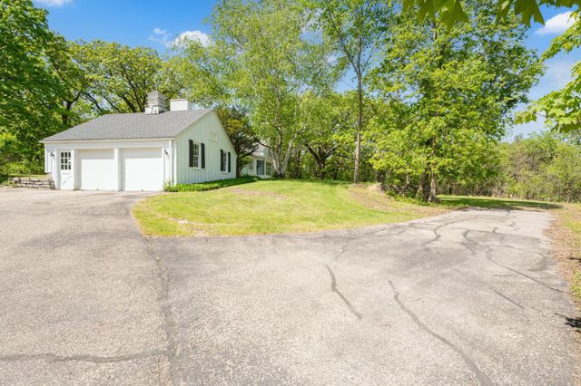 1429 20th Street SW, Rochester, MN 55902