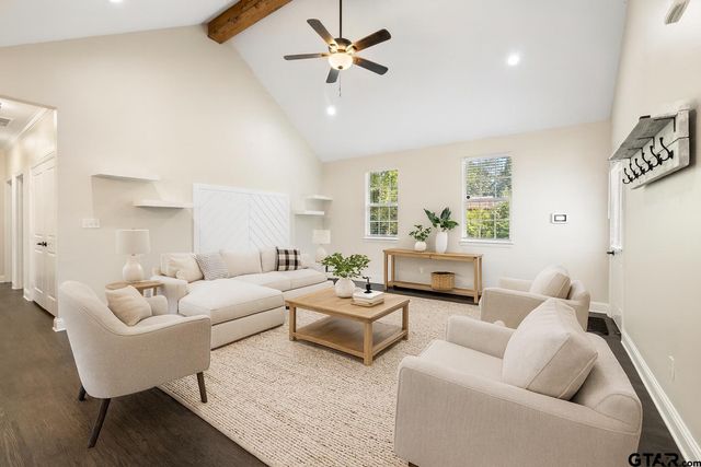 9710 W Lakeshore Dr, Tyler, TX 75709