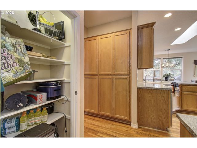 403 Nw 104TH Cir, Vancouver, WA 98685