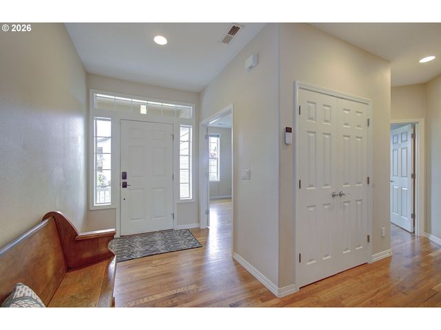 403 Nw 104TH Cir, Vancouver, WA 98685