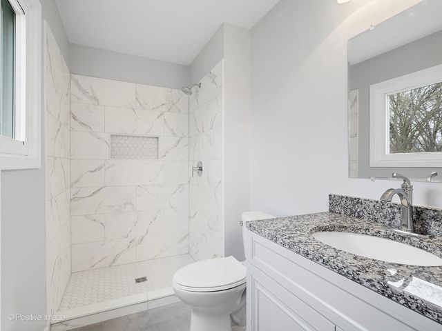 30W243 Wiant Road, West Chicago, IL 60185