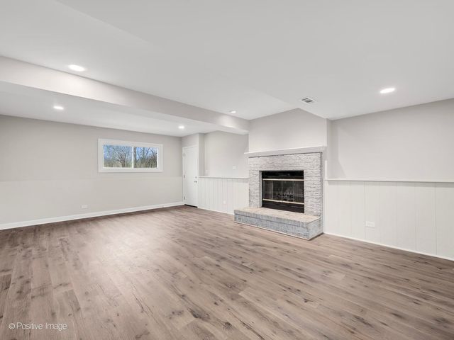 30W243 Wiant Road, West Chicago, IL 60185