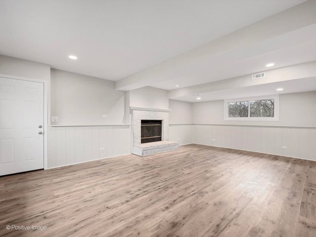 30W243 Wiant Road, West Chicago, IL 60185