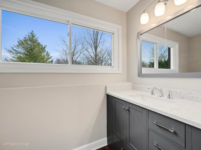 30W243 Wiant Road, West Chicago, IL 60185