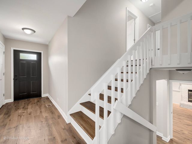 30W243 Wiant Road, West Chicago, IL 60185