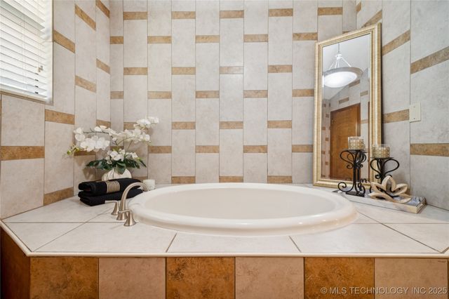 6226 E 98th Street, Tulsa, OK 74137