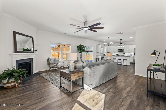 128 Canton Lane, Maryville, TN 37803