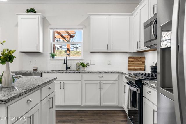 128 Canton Lane, Maryville, TN 37803