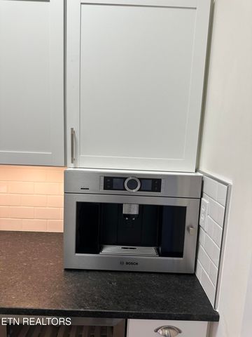 128 Canton Lane, Maryville, TN 37803