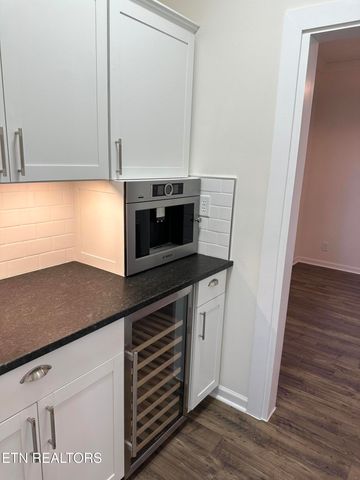 128 Canton Lane, Maryville, TN 37803