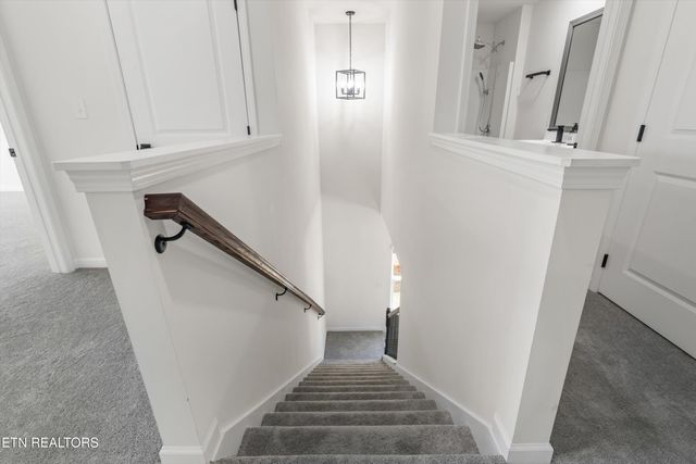 128 Canton Lane, Maryville, TN 37803