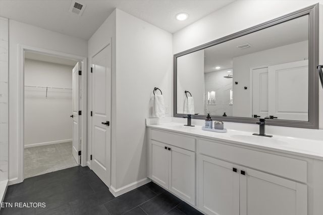 128 Canton Lane, Maryville, TN 37803