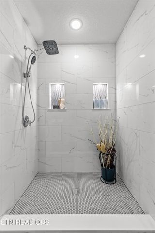 128 Canton Lane, Maryville, TN 37803