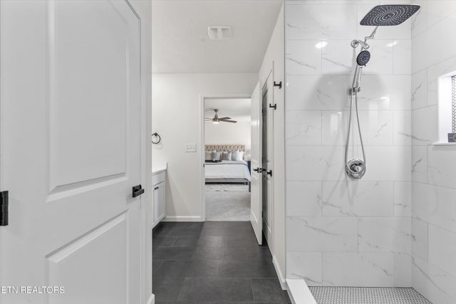 128 Canton Lane, Maryville, TN 37803