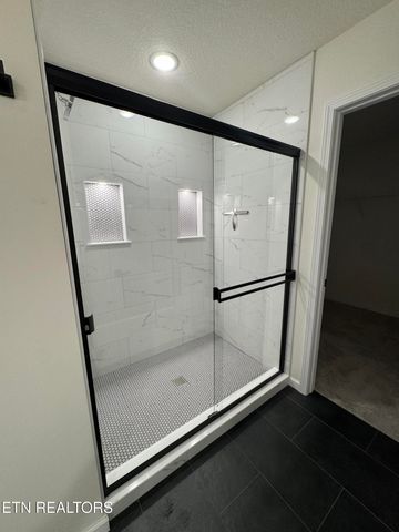 128 Canton Lane, Maryville, TN 37803